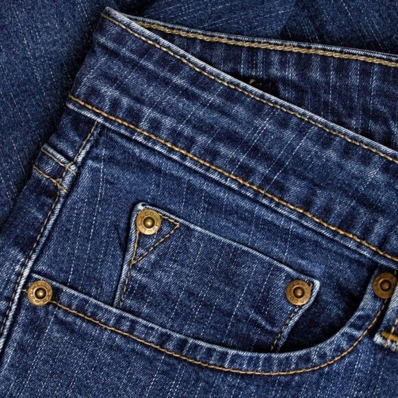 Levi’s Strauss Bootcut Jeans Signature at Waist Medium Wash Women's Size 8 Short - Picture 3 of 8